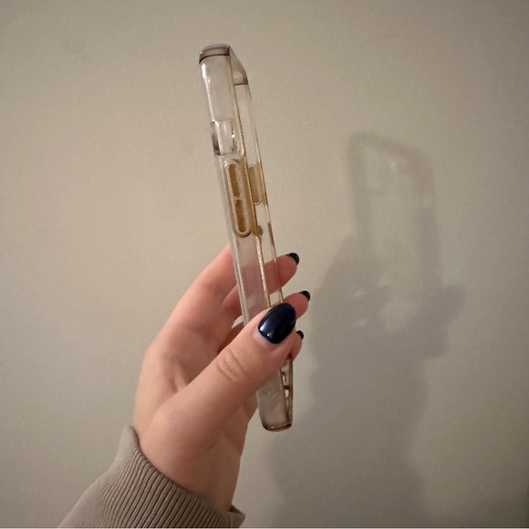 Speck iPhone 13 Clear Case - Picture 3 of 4